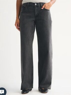 NWT Curve-Love Ultra Loose Low Rise Jean - Abercrombie & Fitch - Size 37/US24